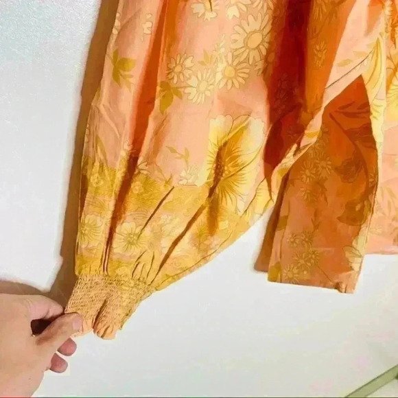NEW Spell and the Gypsy Collective Sloan Bohemian Floral Peasant Blouse Peach - Picture 5 of 8